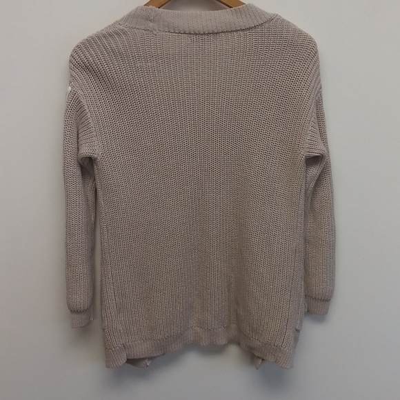 Jennifer Lopez Blush Pink Sweater - Picture 10 of 12